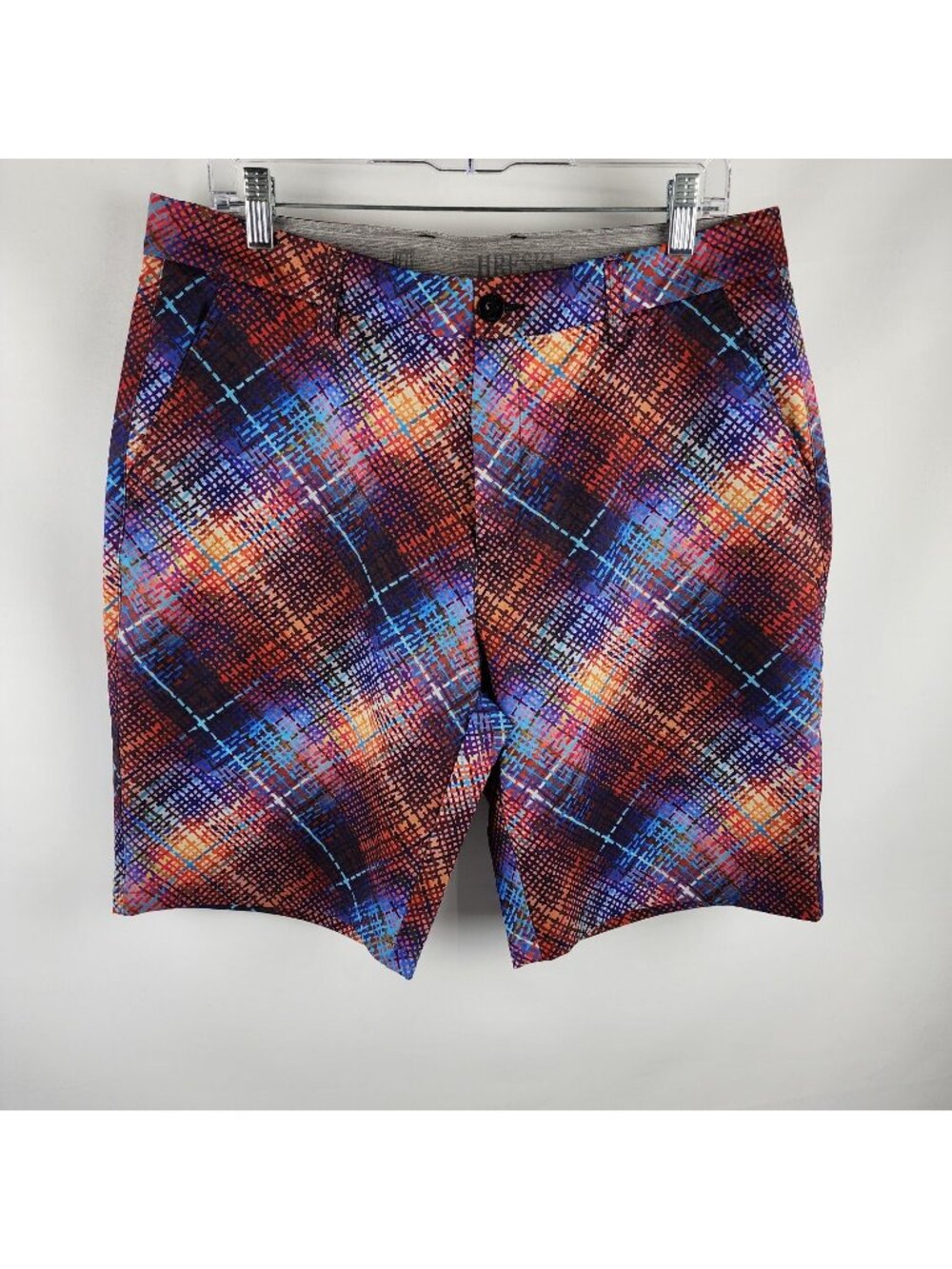 Hreski Shorts Mens 34x10 Multi Colorful Vibrant Geometric Golf Short NWT